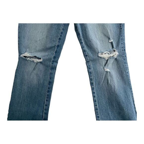 BLANKNYC Women’s “No Thanks” Sz 31 light wash distressed slit hem je… - Picture 5 of 10